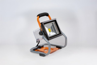 Fuse proiector LED portabil  VILLAGER VLN 9320 