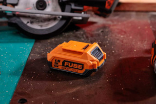 FUSE SET Acumulator 1.5Ah + Incarcator 2.4A 