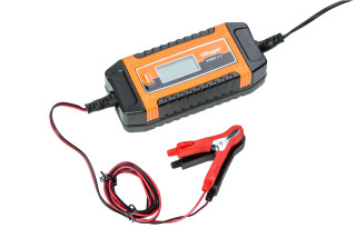 Redresor/incarcator acumulator cu microprocesor Villager VCBM 4.0 