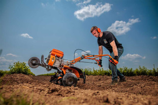 Motocultor Villager VTB 8422 P - cu un plug 
