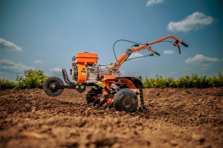 Motocultor Villager VTB 8422 P - cu un plug 