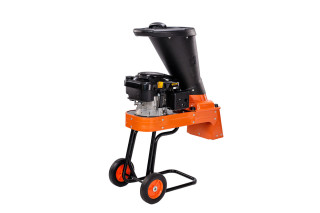 Tocator pentru crengi cu motor termic Villager VPC 160 L