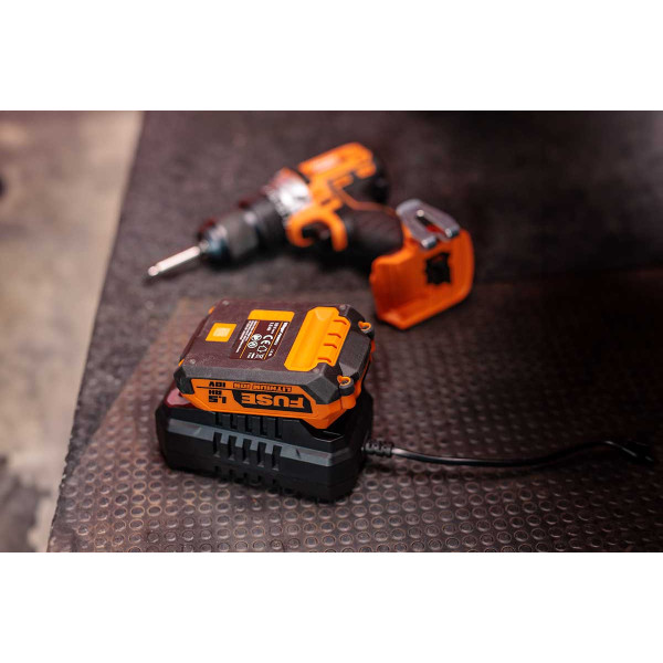 FUSE SET Acumulator 1.5Ah + Incarcator 2.4A 
