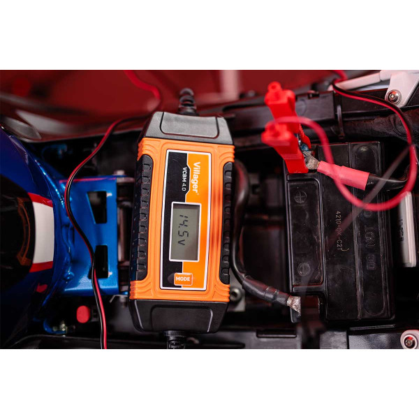 Redresor/incarcator acumulator cu microprocesor Villager VCBM 4.0 