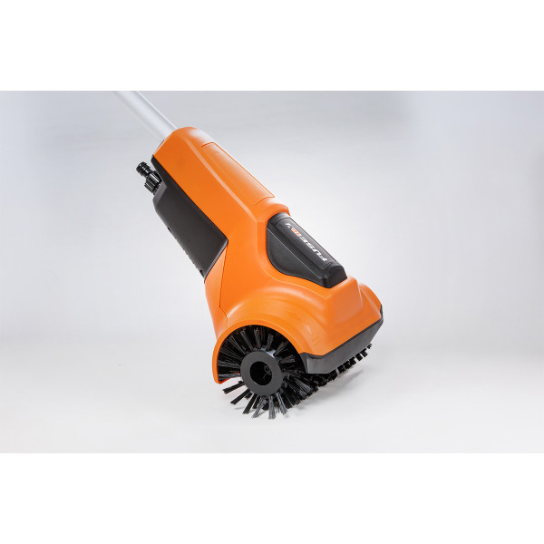 Dispozitiv pentru curățare alei FUSE Villager VFB 2220 